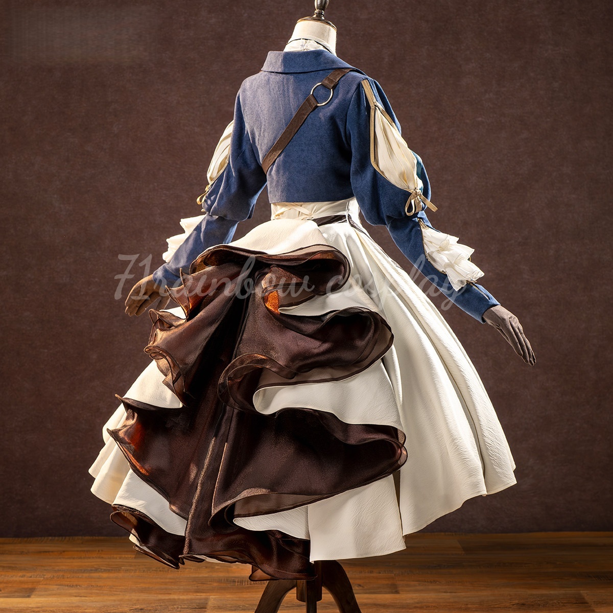 ชุดคอสเพลย์ไวโอเล็ต เอเวอร์การ - Violet Evergarden Dress บทวิจารณ์และราคา